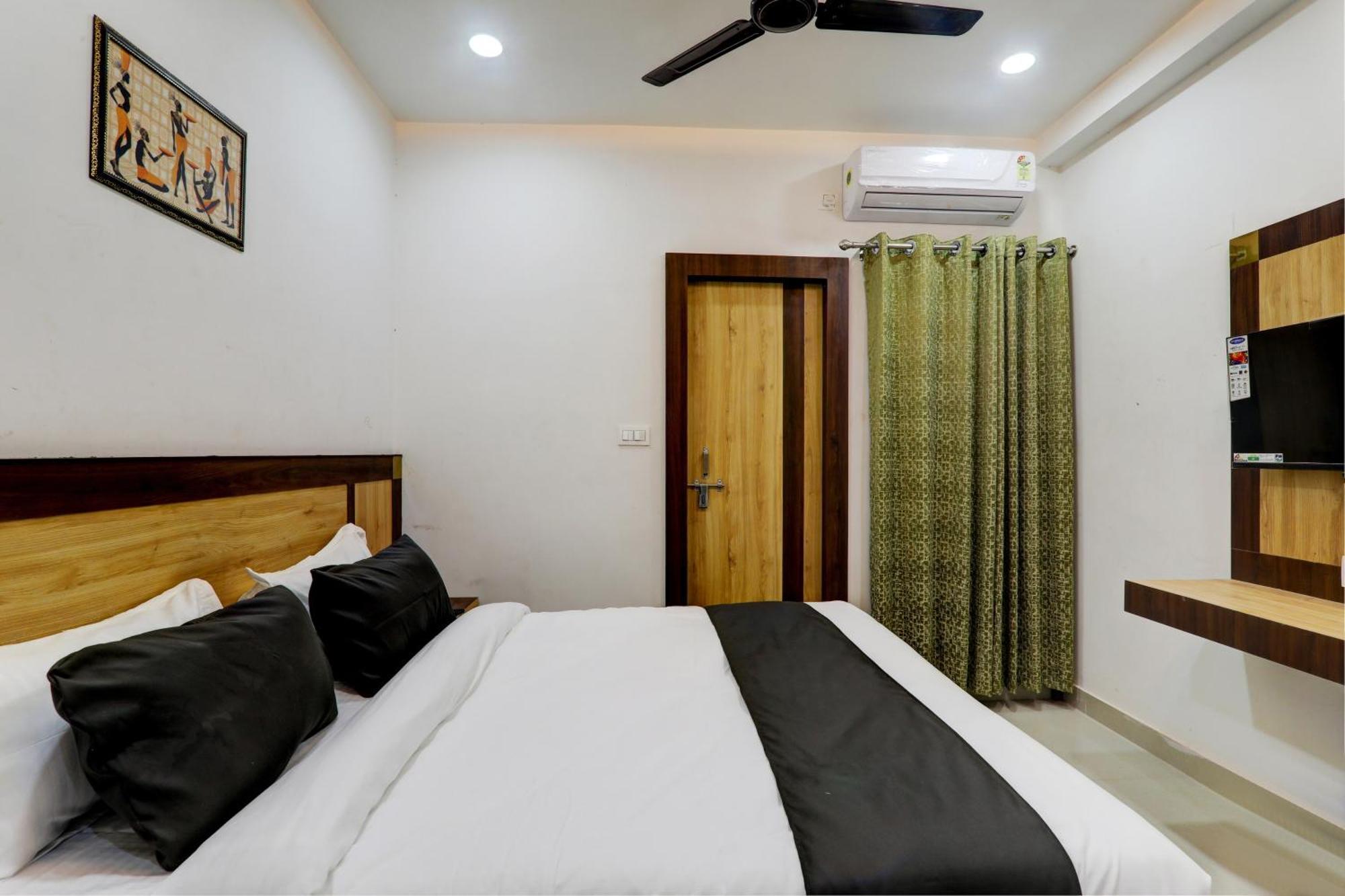 Hotel Collection O Vairagi Shi 3*